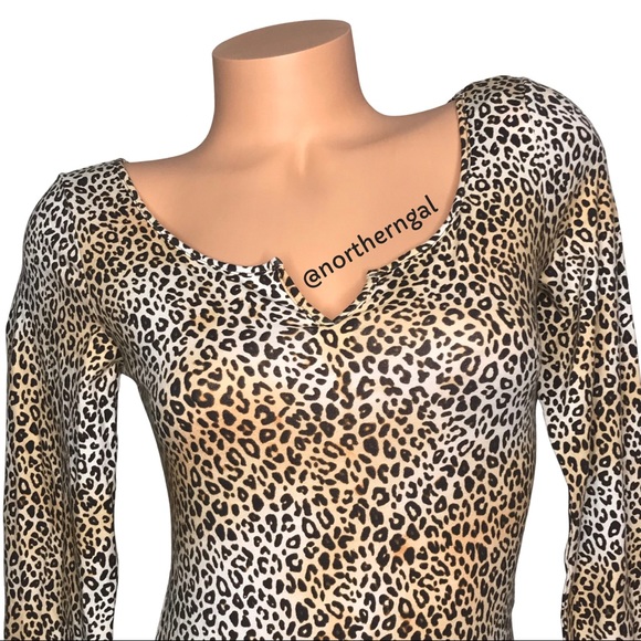 Victoria's Secret Pink Long Sleeve Leopard Print Bodysuit - Picture 4 of 12